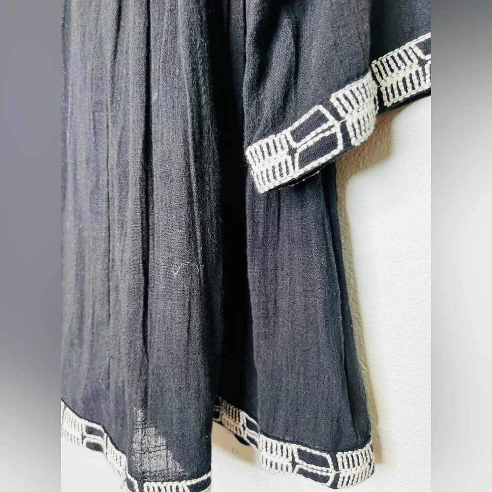World Market Dress Embroidered Black and white Boho Caftan Linen tunic Lagenlook